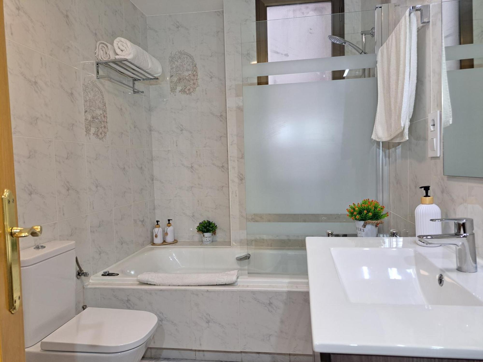 Casa Angel Ayuntamiento Centro Apartment โลโกรโญ ภายนอก รูปภาพ