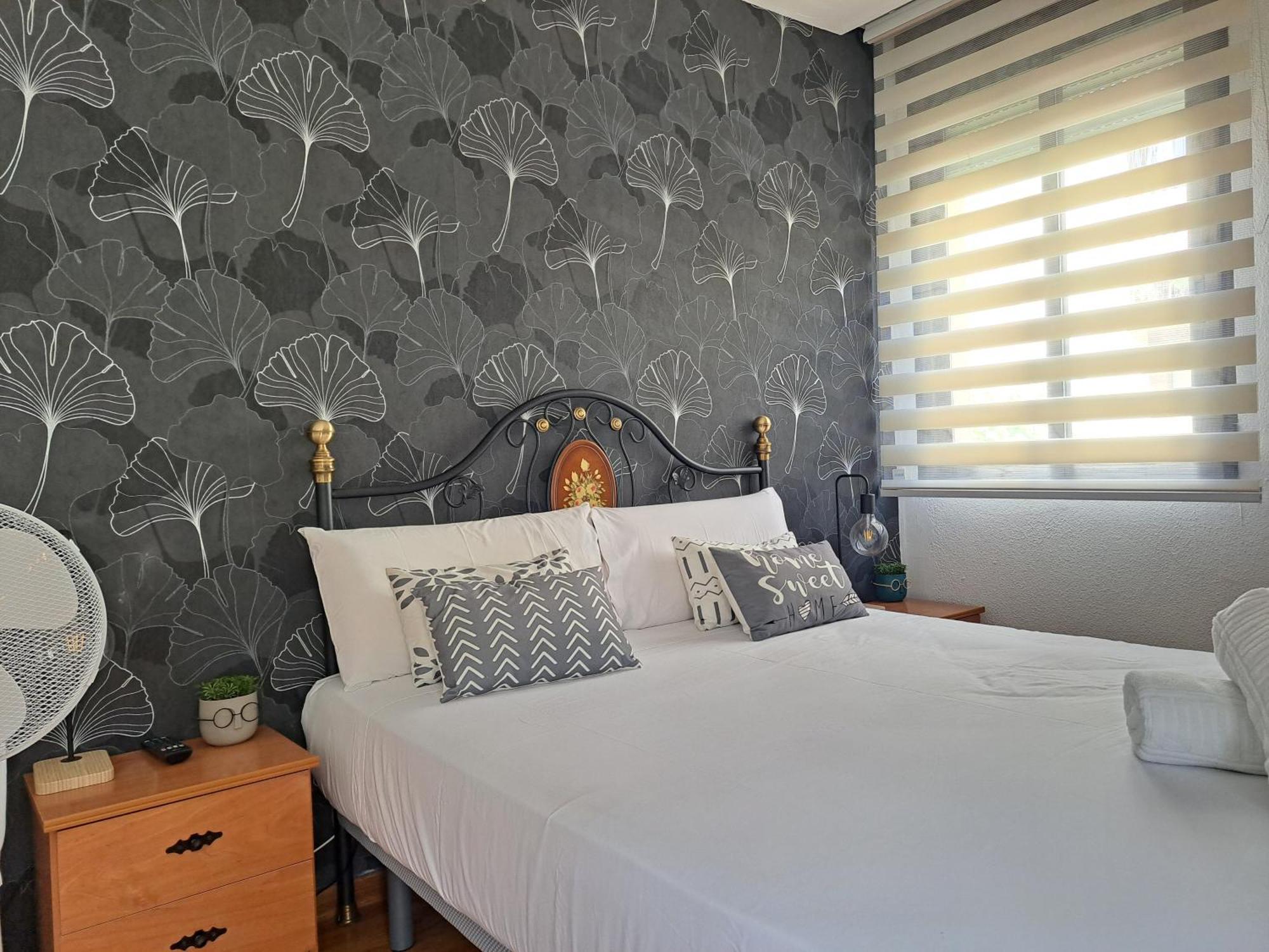 Casa Angel Ayuntamiento Centro Apartment โลโกรโญ ภายนอก รูปภาพ