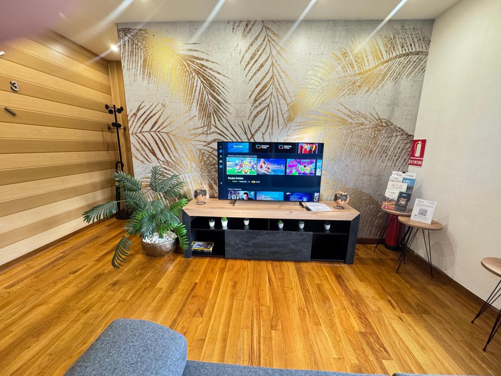 Casa Angel Ayuntamiento Centro Apartment โลโกรโญ ภายนอก รูปภาพ